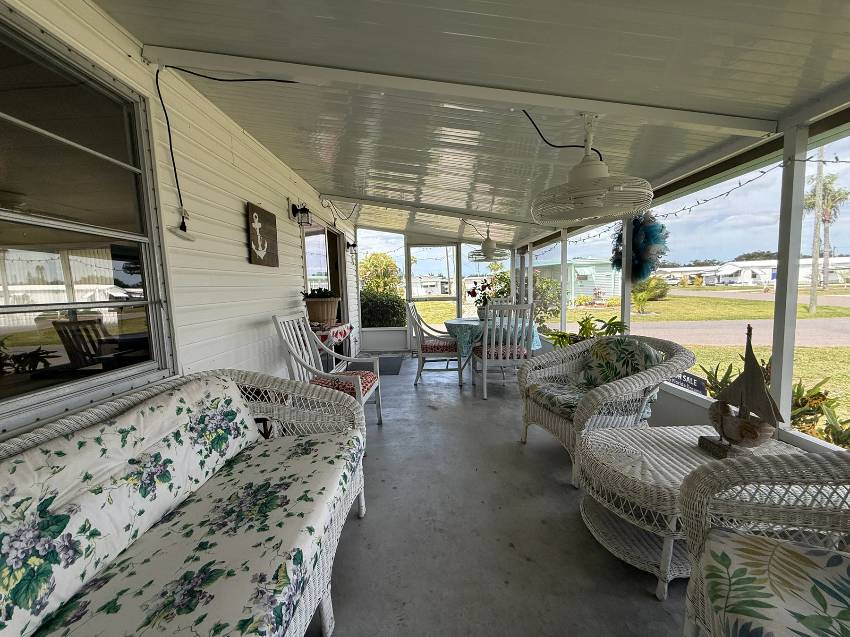 31 Center Rd a Palmetto, FL Mobile or Manufactured Home for Sale